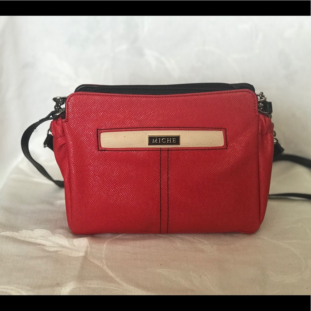 Newly Reduced Miche Petite Black Base Bag+ 5shells